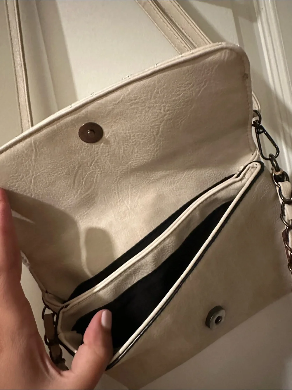 Quilted Floral-Flap Crossbody Bag in Light Beige